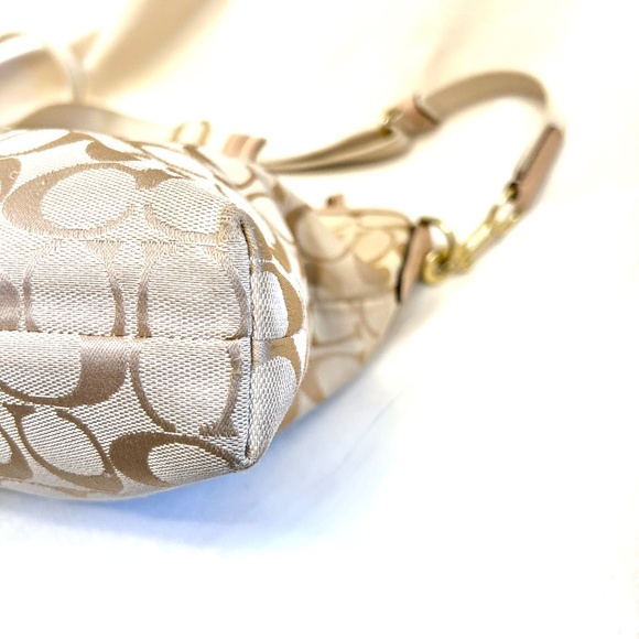 😍🌻 Coach Crossbody Bag Fabric Signature Pattern With Stipe - Picture 4 of 7